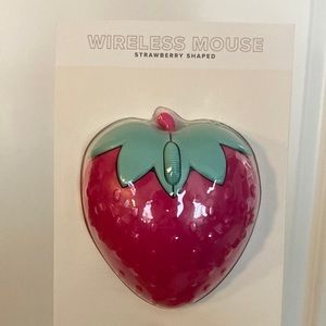 Target dollar spot bullseye Strawberry shaped wireless mouse- NWT